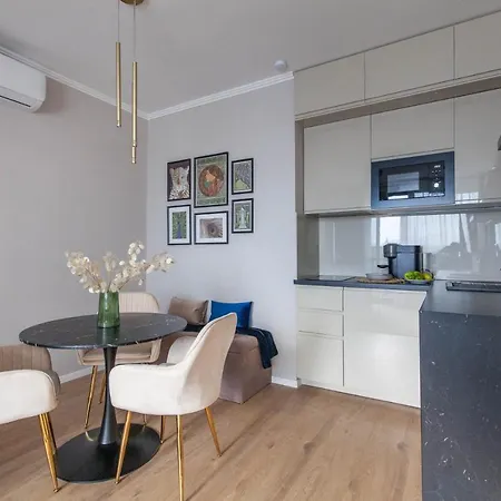 Smaragd-emerald Veszprém